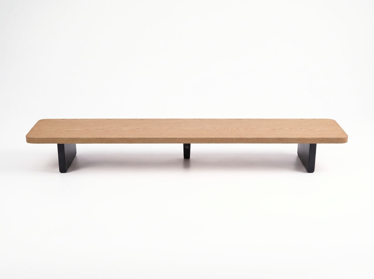 M30S Monitor Riser in Oak – clean studio packshot | Rablo #Color_Oak