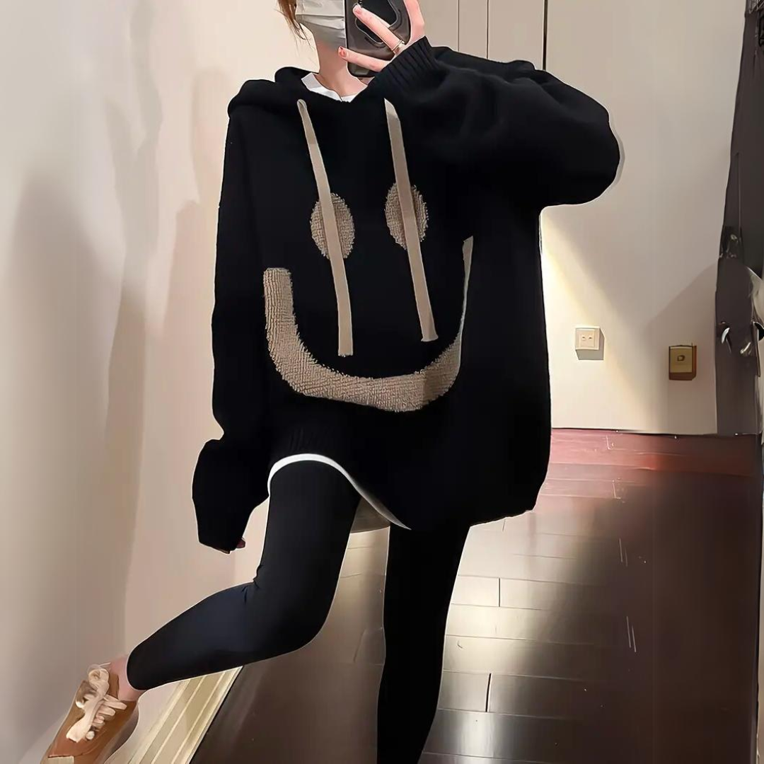 COZY OVERSIZED SMILEY KNIT HOODIE